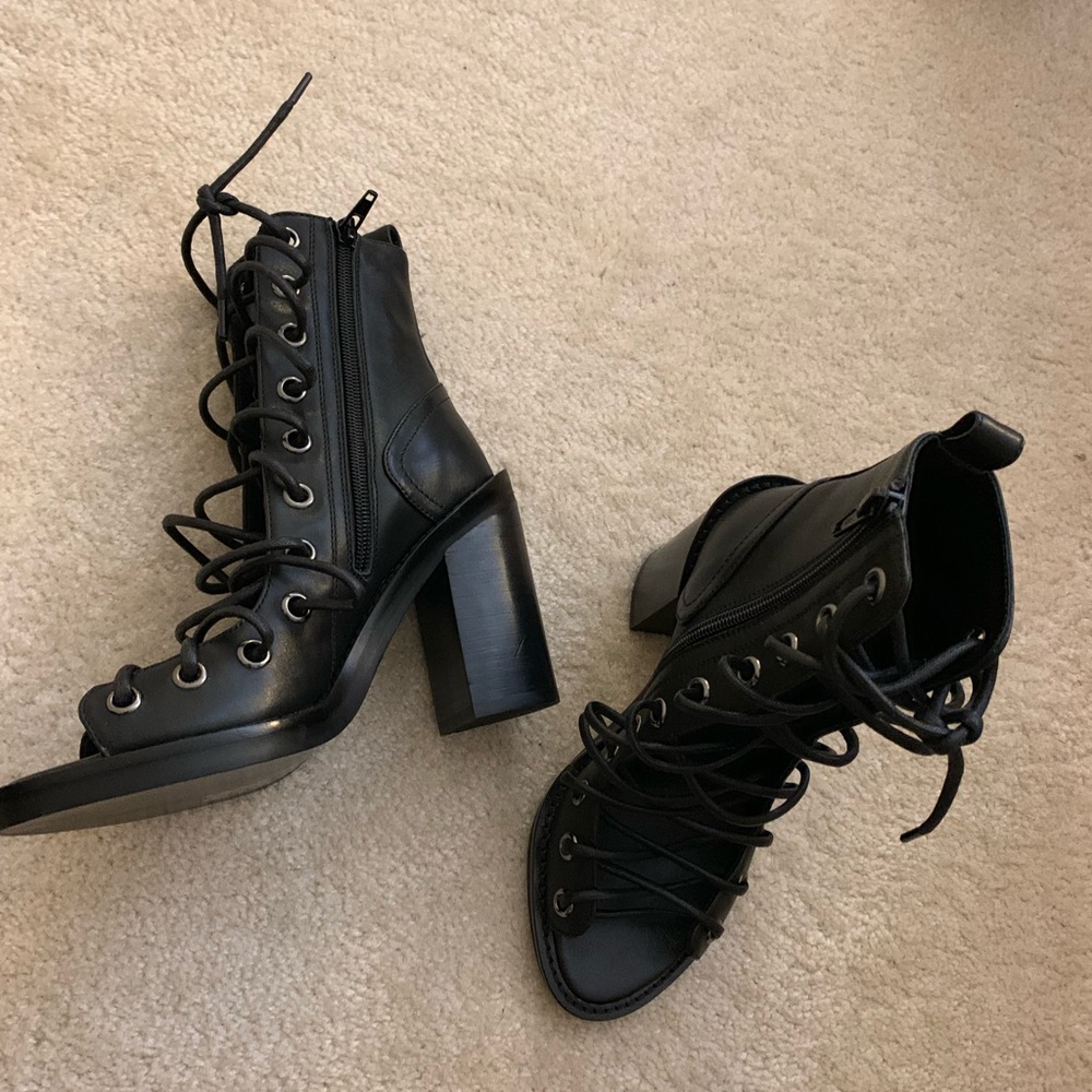 Ann Demeulemeester lace up sandals 36
